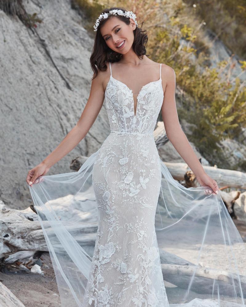 La21106 lace sheath wedding dress with detachable train and spaghetti straps3